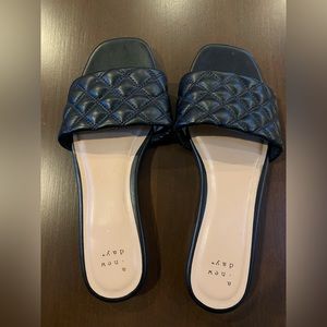 Women’s Slide Sandals